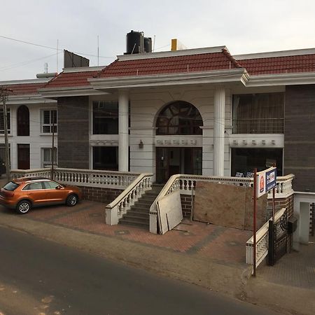 The Majestic Crown Hotell Ooty Eksteriør bilde