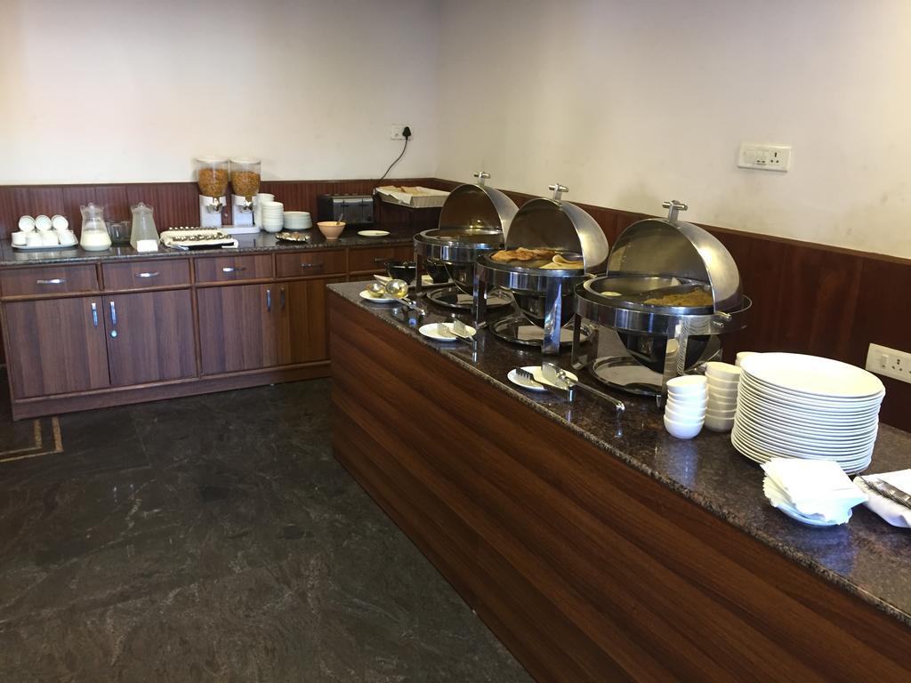 The Majestic Crown Hotell Ooty Eksteriør bilde