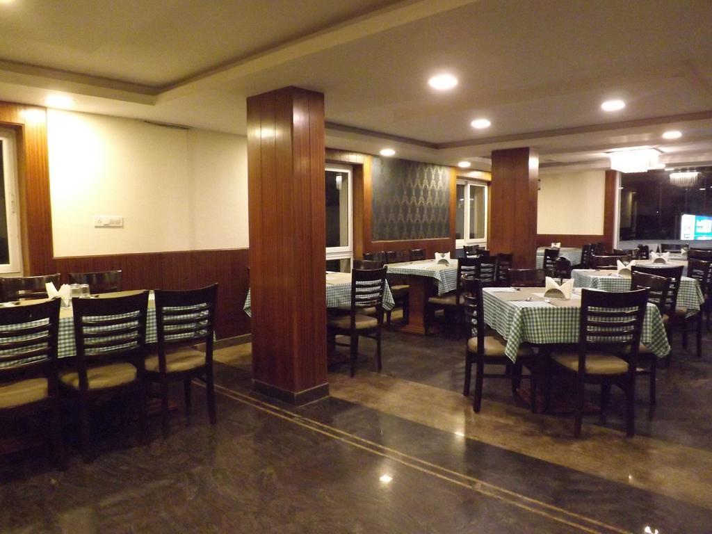The Majestic Crown Hotell Ooty Eksteriør bilde